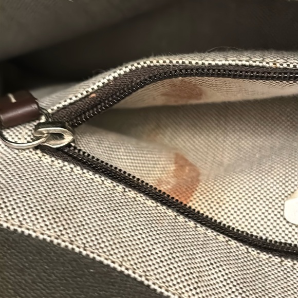 Dooney Bourke Donegal Crest Bag, With Accessories. Dark Green. - Picture 13 of 16